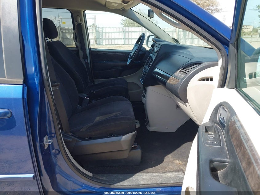 2011 Dodge Caravan VIN 2D4RN4DG3BR724381 IAAI salvage auction — NORMAL WEAR, Original (Texas), sold $750 on 2026-09-15 (photo 5)