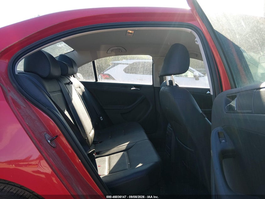2011 Volkswagen Jetta VIN 3VWDZ7AJ2BM066554 IAAI salvage auction — NORMAL WEAR, Original (New Hampshire), sold $600 on 2026-09-13 (photo 8)