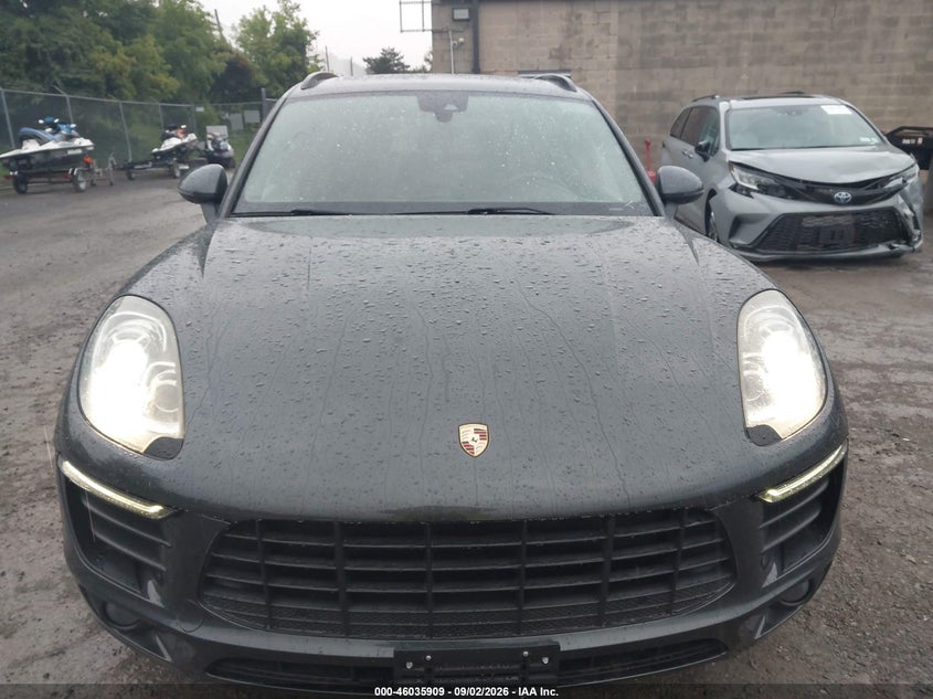 2017 Porsche Macan VIN WP1AB2A56HLB11794 IAAI salvage auction — NORMAL WEAR, Clear (New York), sold $10,600 on 2026-10-08 (photo 6)