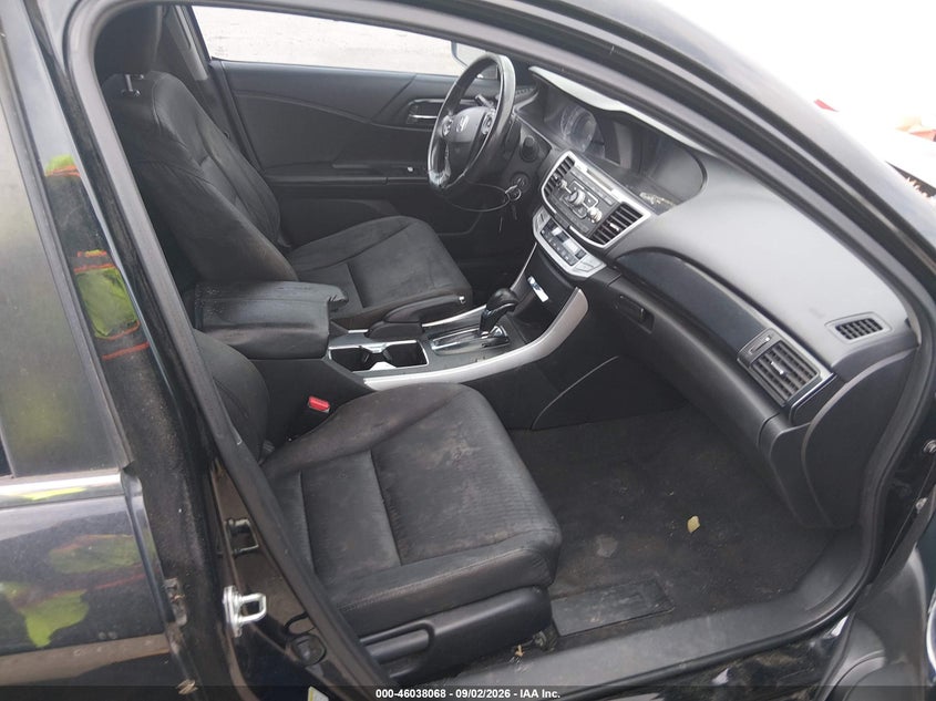 2014 Honda Accord VIN 1HGCR2F55EA099886 IAAI salvage auction — NORMAL WEAR, Original (Texas), sold $1,250 on 2026-09-23 (photo 5)