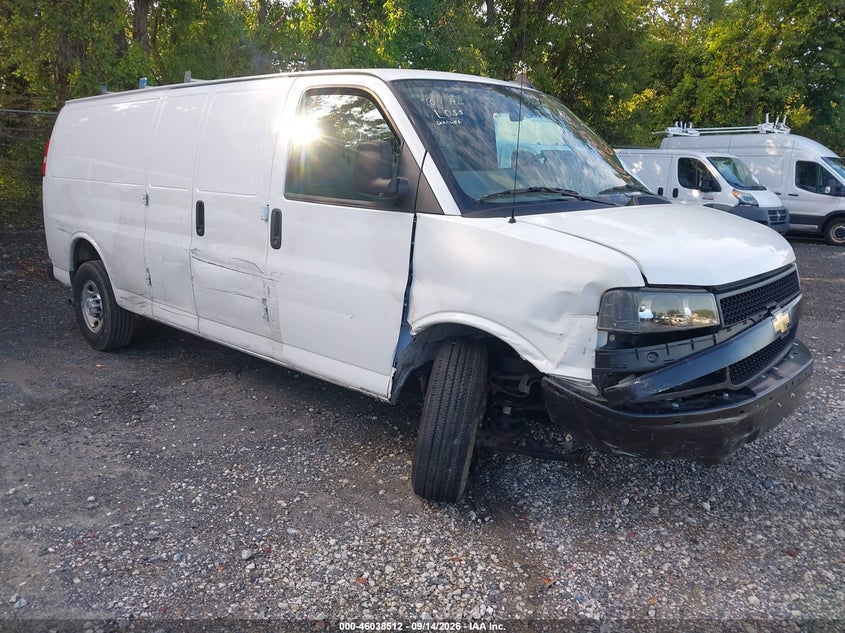 2024 Chevrolet Express VIN 1GCWGBFP8R1288086 — IAAI salvage auction photo