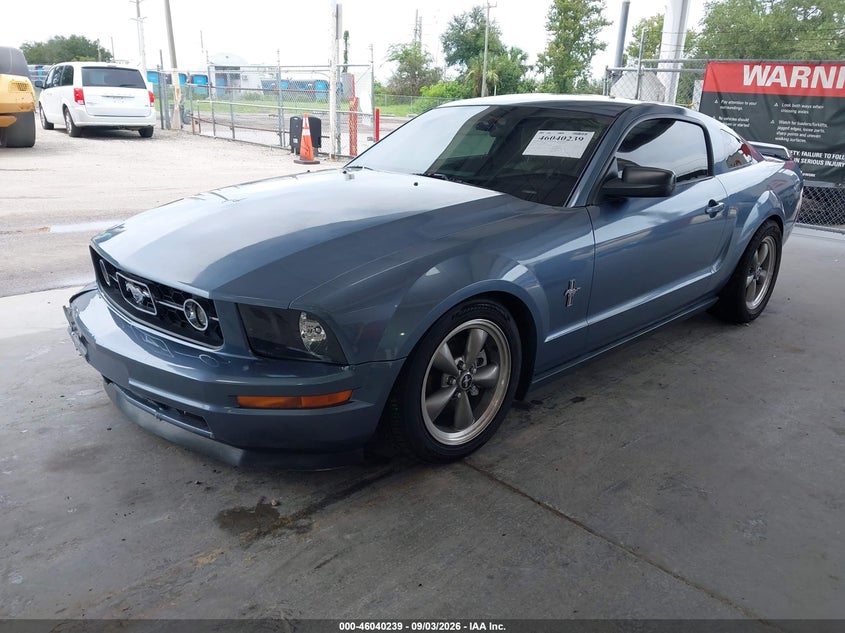 2006 Ford Mustang VIN 1ZVHT80N265261840 IAAI salvage auction — RIGHT FRONT, Rebuildable (Florida), sold $450 on 2026-10-09 (photo 2)