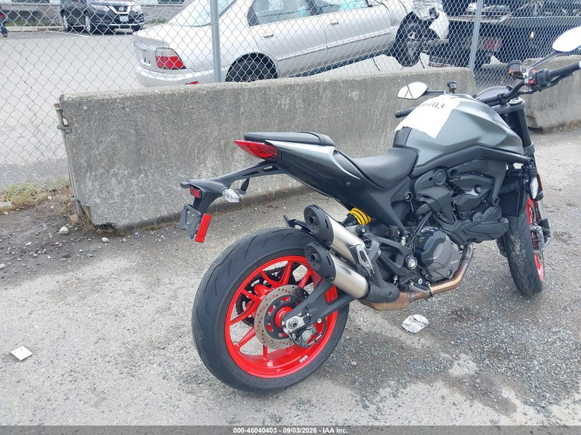 2021 Ducati Monster VIN ZDMMAMDT8MB001986 IAAI salvage auction — SIDE, Wait Title, sold $1,200 on 2026-10-01 (photo 4)