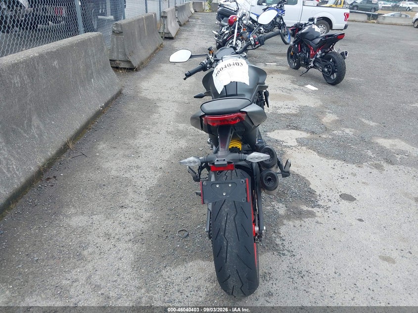 2021 Ducati Monster VIN ZDMMAMDT8MB001986 IAAI salvage auction — SIDE, Wait Title, sold $1,200 on 2026-10-01 (photo 6)