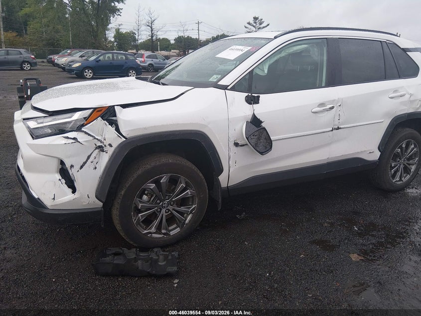 2024 Toyota Rav 4 VIN 4T3B6RFV4RU172393 IAAI salvage auction — RIGHT FRONT, Wait Title, sold $12,700 on 2026-09-21 (photo 6)