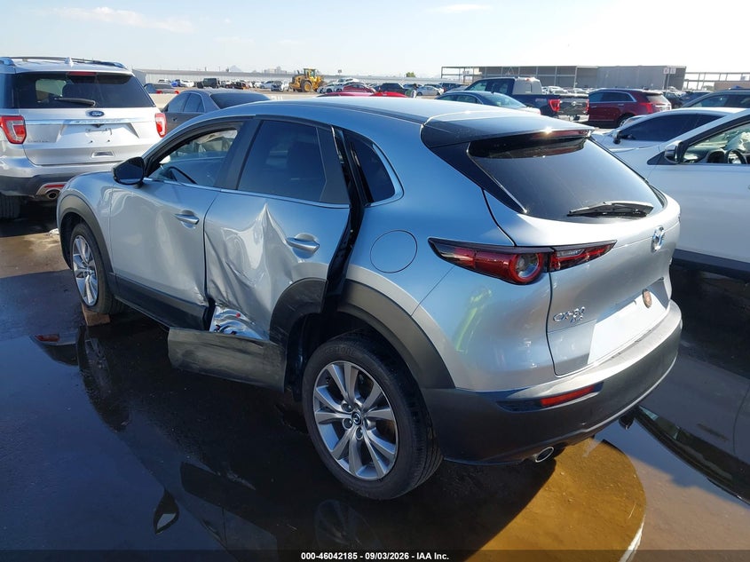 2021 Mazda CX-30 VIN 3MVDMBCL2MM311678 IAAI salvage auction — ROLLOVER, Salvage Title, sold $2,450 on 2026-09-29 (photo 3)