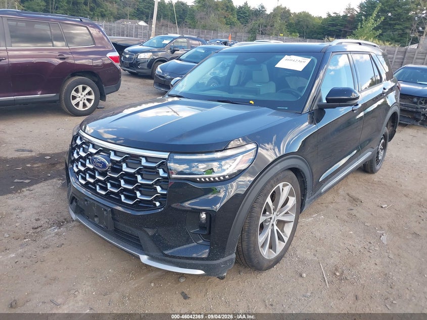 2025 Ford Explorer VIN 1FMWK8HC1SGA29112 IAAI salvage auction — RIGHT FRONT, Salvage Title, sold $21,275 on 2026-10-09 (photo 2)