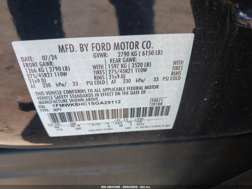 2025 Ford Explorer VIN 1FMWK8HC1SGA29112 IAAI salvage auction — RIGHT FRONT, Salvage Title, sold $21,275 on 2026-10-09 (photo 9)