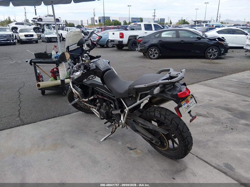 2023 Triumph Tiger VIN SMTE65DF7PTBF6027 IAAI salvage auction — SIDE, Wait Title, sold $3,800 on 2026-10-09 (photo 3)