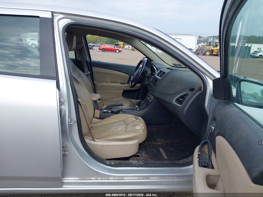 2011 Dodge Avenger VIN 1B3BD2FG3BN587086 IAAI salvage auction — SIDE, Salvage (Pennsylvania), sold $0 on 2026-09-26 (photo 5)