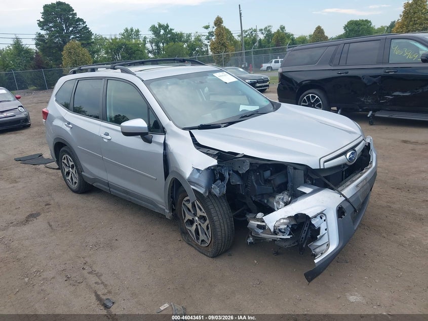 2021 Subaru Forester VIN JF2SKAJC9MH505755 IAAI salvage auction — FRONT END, Salvage Title, sold $4,000 on 2026-10-10 (photo 1)
