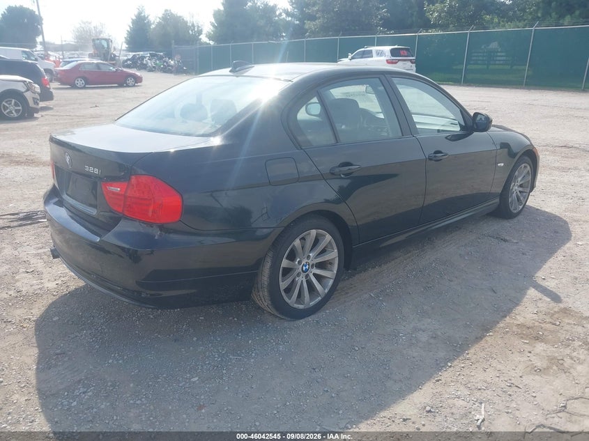 2011 BMW 3er VIN WBAPH7C59BE676151 IAAI salvage auction — LEFT FRONT, Salvage (Kentucky), sold $725 on 2026-10-06 (photo 4)