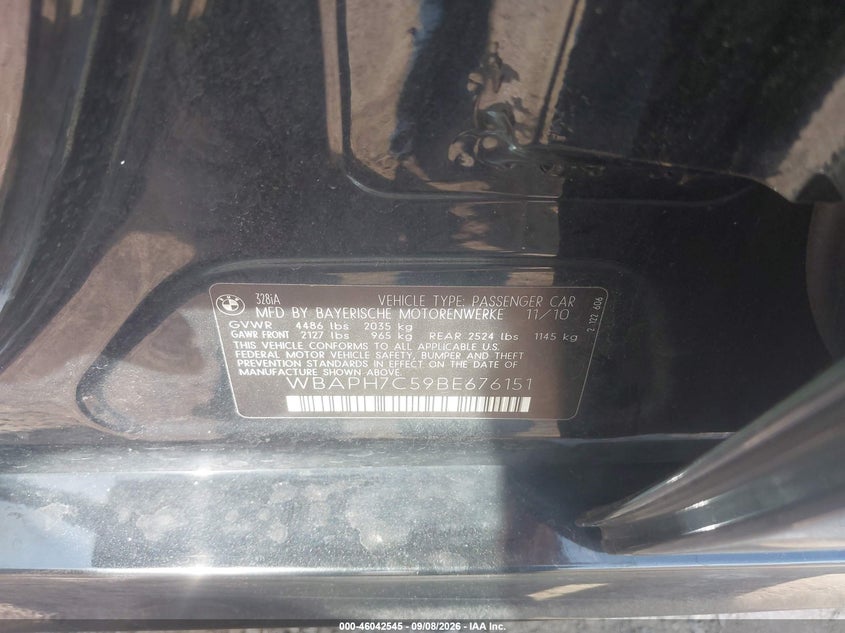 2011 BMW 3er VIN WBAPH7C59BE676151 IAAI salvage auction — LEFT FRONT, Salvage (Kentucky), sold $725 on 2026-10-06 (photo 9)