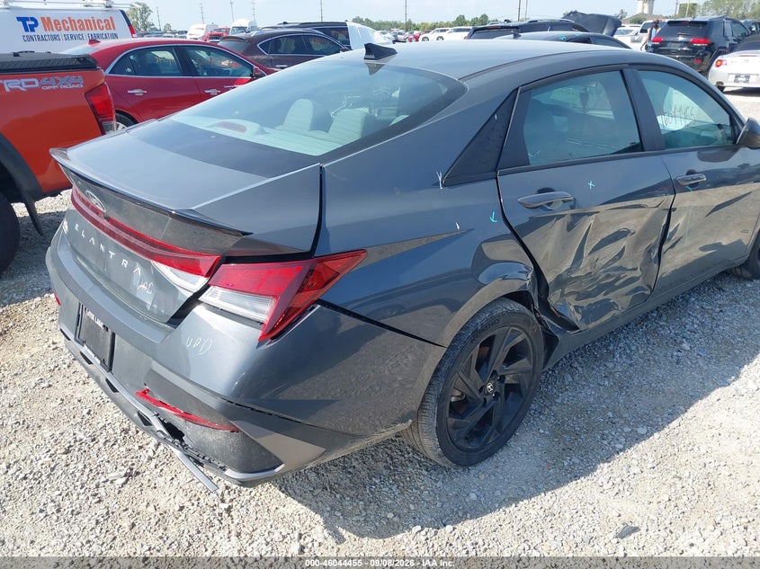 2026 Hyundai Elantra VIN KMHLM4DG6TU163857 IAAI salvage auction — SIDE, Salvage (Ohio), sold $8,900 on 2026-10-09 (photo 6)