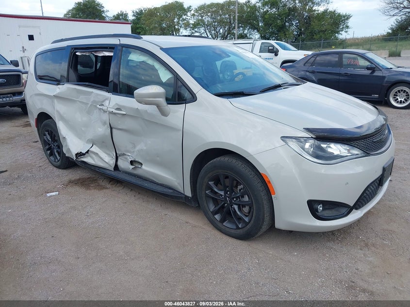 2020 Chrysler Pacifica VIN 2C4RC3BG1LR274036 — IAAI salvage auction photo