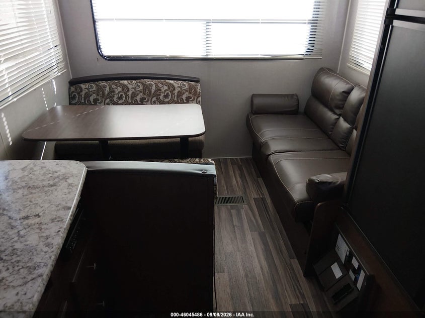 2018 Keystone Rv Hideout VIN 4YDT20226J7240908 IAAI salvage auction — Vandalized, Salvage, sold $2,150 on 2026-10-13 (photo 5)