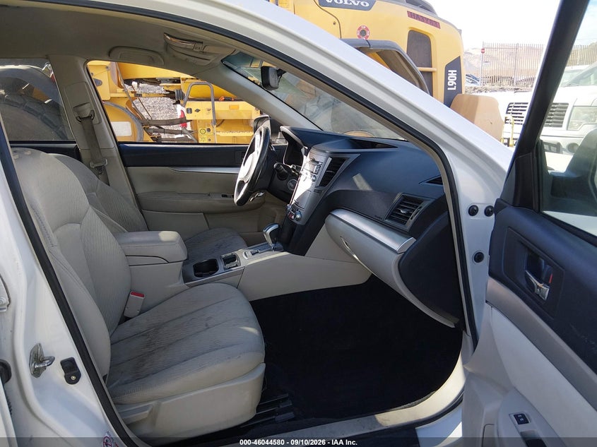 2011 Subaru Outback VIN 4S4BRBCC7B3345863 IAAI salvage auction — NORMAL WEAR, Clear - Dealer Only (California), sold $575 on 2026-09-15 (photo 5)