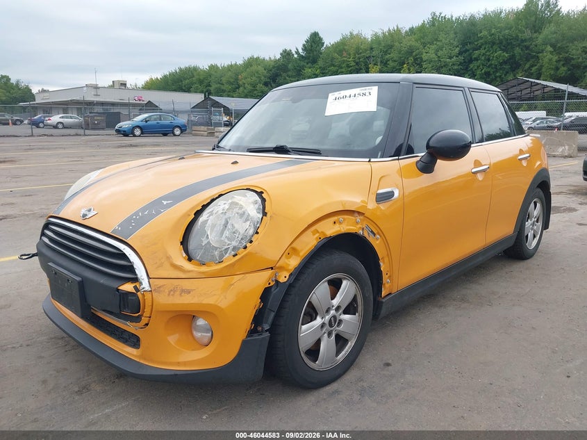 2016 Mini Hard top VIN WMWXU1C51G2A93660 IAAI salvage auction — NORMAL WEAR, Clear (Massachusetts), sold $950 on 2026-09-19 (photo 2)