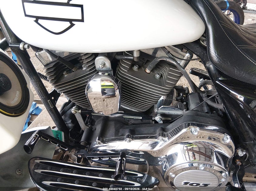 2011 Harley-davidson Street glide VIN 1HD1KBM10BB631737 IAAI salvage auction — FRONT END, Salvage (Ohio), sold $175 on 2026-09-27 (photo 9)