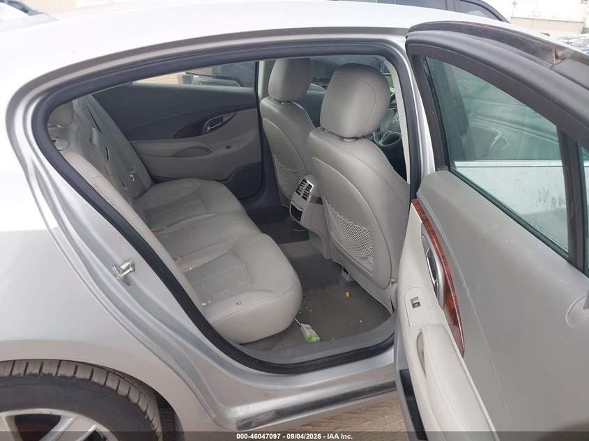 2013 Buick Lacrosse VIN 1G4GC5E30DF120286 IAAI salvage auction — RIGHT FRONT, Wait Title, sold $900 on 2026-10-08 (photo 8)