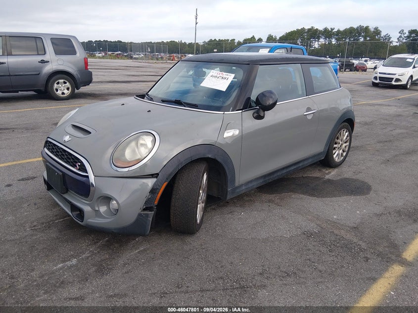 2014 Mini Hard top VIN WMWXM7C55ET926402 IAAI salvage auction — NORMAL WEAR, Wait Title, sold $550 on 2026-10-03 (photo 2)