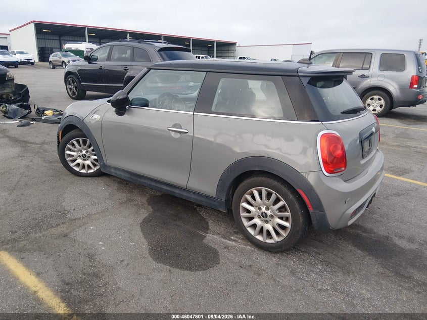 2014 Mini Hard top VIN WMWXM7C55ET926402 IAAI salvage auction — NORMAL WEAR, Wait Title, sold $550 on 2026-10-03 (photo 3)