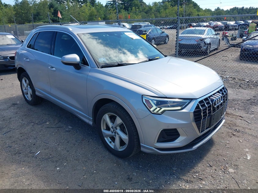 2020 Audi Q3 VIN WA1BECF3XL1058509 — IAAI salvage auction photo