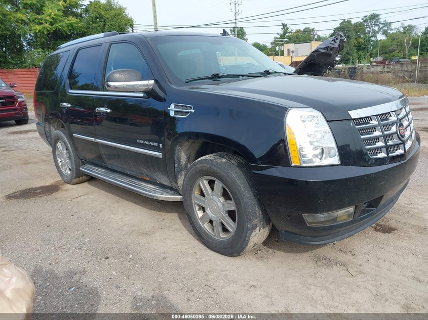2008 Cadillac Escalade VIN 1GYFK63878R192642 IAAI salvage auction — NORMAL WEAR, Clear (Michigan), sold $1,100 on 2026-09-26 (photo 1)