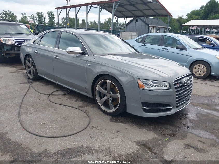 2015 Audi S8 VIN WAUK2AFD7FN038532 — IAAI salvage auction photo