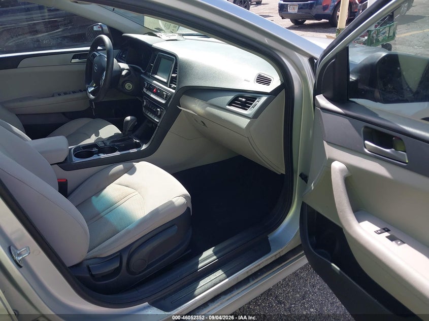 2018 Hyundai Sonata VIN 5NPE24AF6JH713936 IAAI salvage auction — RIGHT REAR, Wait Title, sold $975 on 2026-09-25 (photo 5)