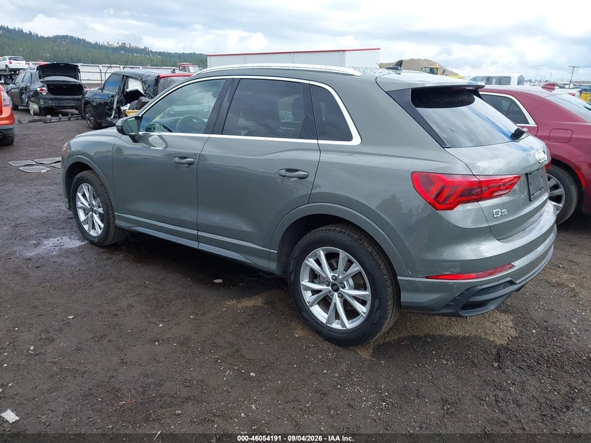 2023 Audi Q3 VIN WA1DECF31P1137131 IAAI salvage auction — SIDE, Salvage Title, sold $7,550 on 2026-10-07 (photo 3)