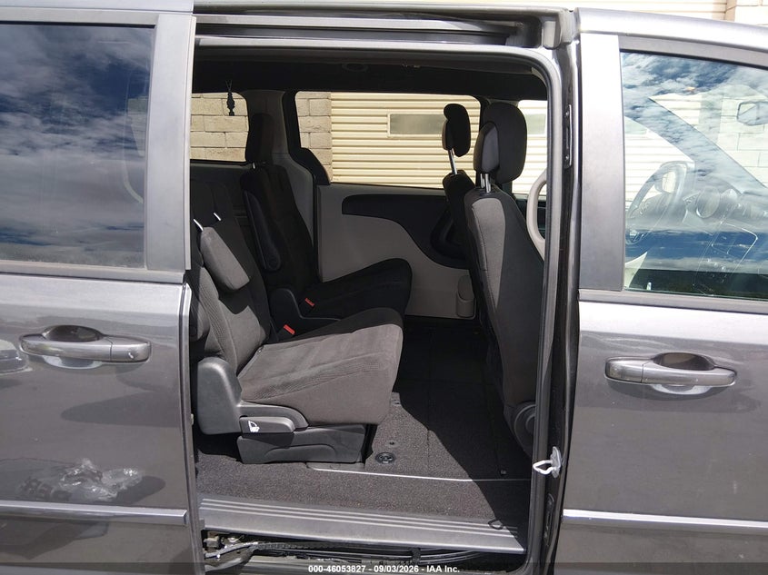2016 Dodge Grand caravan VIN 2C4RDGBG8GR379750 IAAI salvage auction — NORMAL WEAR, SF97 (California), sold $10,000 on 2026-09-17 (photo 8)
