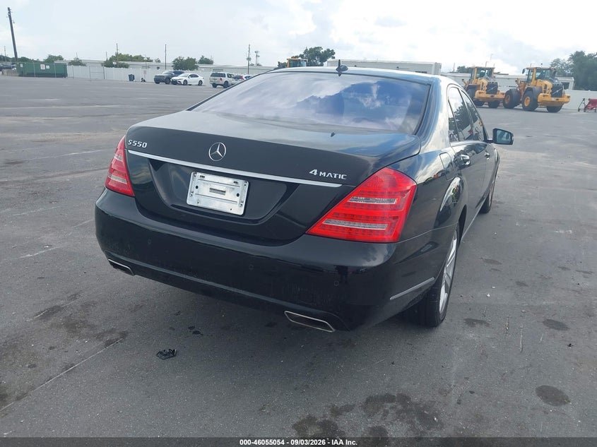 2010 Mercedes-benz S class VIN WDDNG8GB8AA315105 IAAI salvage auction — NORMAL WEAR, Clear (Florida), sold $25 on 2026-10-04 (photo 4)