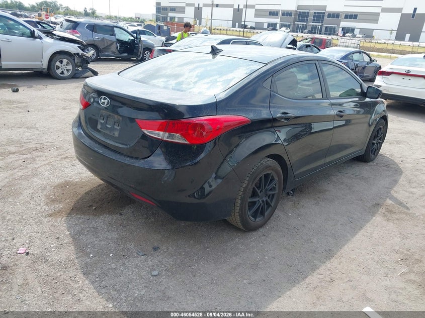 2013 Hyundai Elantra VIN KMHDH4AE4DU534866 IAAI salvage auction — LEFT FRONT, Wait Title, sold $300 on 2026-10-06 (photo 4)
