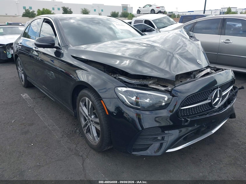 2022 Mercedes-Benz E-klasse VIN W1KZF8DB5NB017720 — IAAI salvage auction photo