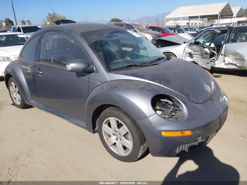 2007 Volkswagen Beetle VIN 3VWRG31CX7M507571 IAAI salvage auction — NORMAL WEAR, App For Dup Clear (California), sold $700 on 2026-09-11 (photo 1)