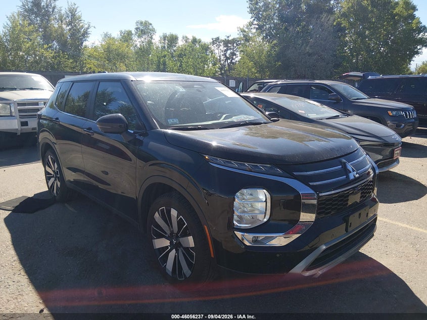 2025 Mitsubishi Outlander VIN JA4J4VA89SZ033372 — IAAI salvage auction photo