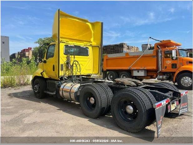 2020 International Rh VIN 3HSDWTZR9LN844981 IAAI salvage auction — REPOSSESSION, Original (West Virginia), sold $0 on 2026-09-12 (photo 3)