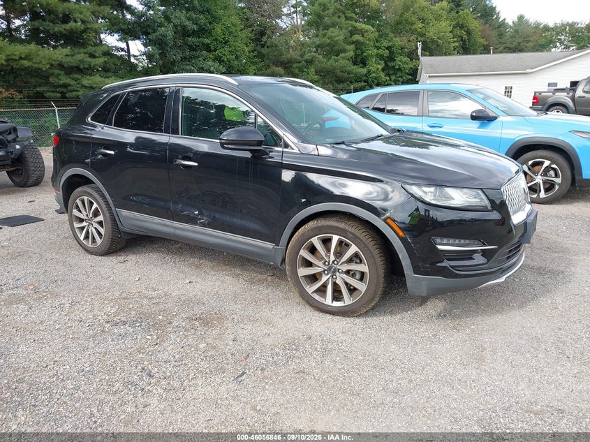 2019 Lincoln Mkc VIN 5LMTJ3DH0KUL11931 IAAI salvage auction — LEFT FRONT, Wait Title, sold $4,900 on 2026-09-28 (photo 1)