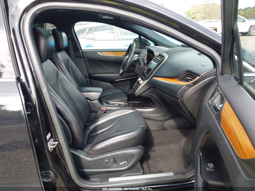 2019 Lincoln Mkc VIN 5LMTJ3DH0KUL11931 IAAI salvage auction — LEFT FRONT, Wait Title, sold $4,900 on 2026-09-28 (photo 5)