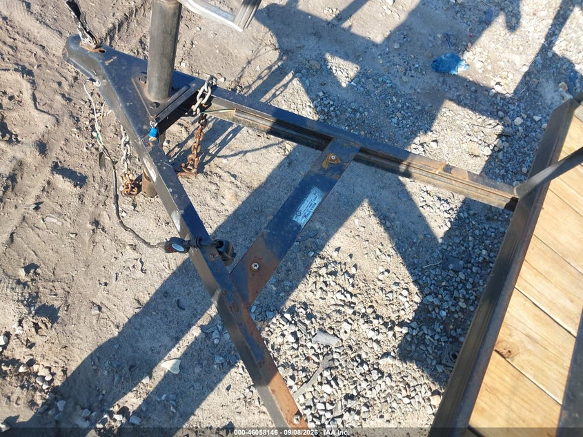 2019 VIN 4YMBU1218KV015762 IAAI salvage auction — Normal Wear & Tear, Clear, sold $175 on 2026-09-25 (photo 7)