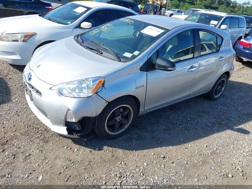 2013 Toyota Prius c VIN JTDKDTB3XD1551297 IAAI salvage auction — NORMAL WEAR, Clear (New York), sold $425 on 2026-09-26 (photo 2)