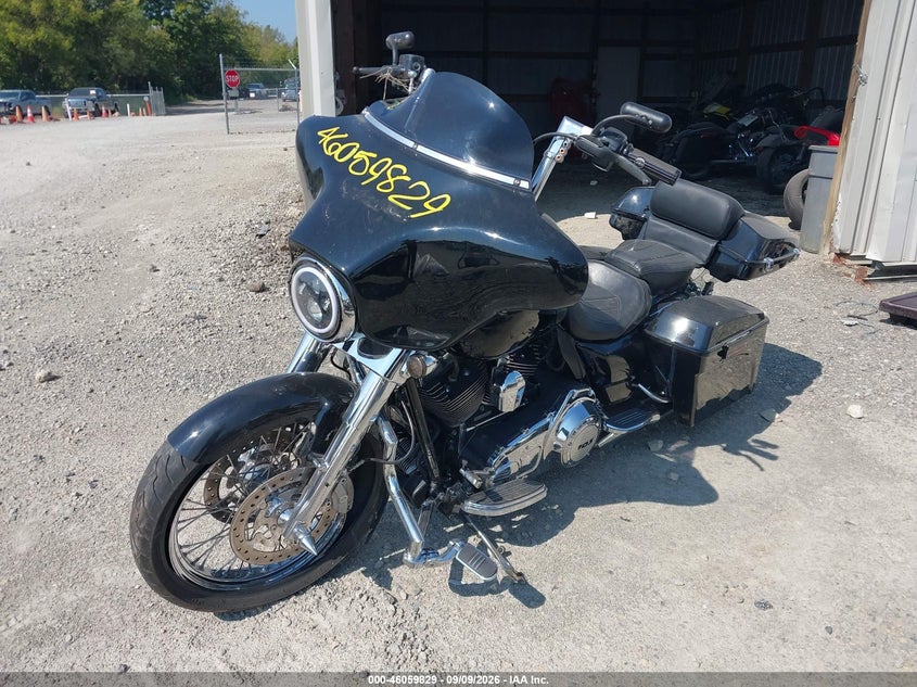 2012 Harley-davidson Electra glide VIN 1HD1FCM15CB630305 IAAI salvage auction — SIDE, Salvage (Ohio), sold $1,050 on 2026-09-24 (photo 2)