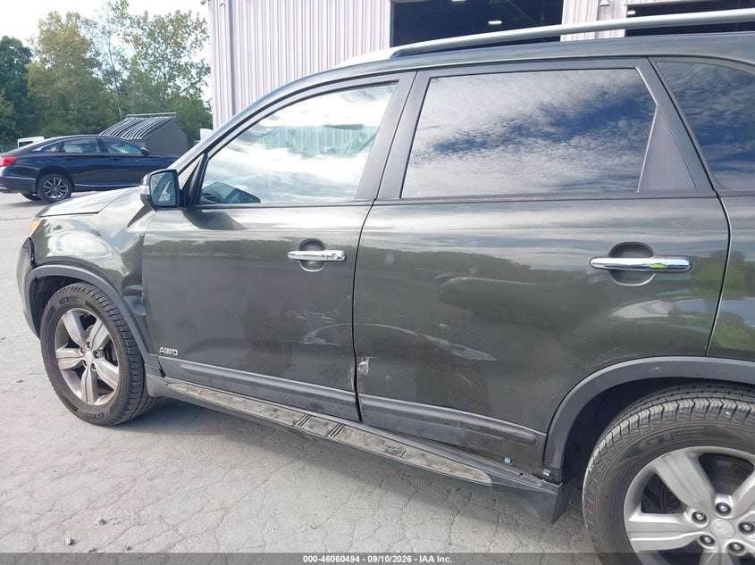 2012 Kia Sorento VIN 5XYKUCA67CG261318 IAAI salvage auction — SIDE, Wait Title, sold $625 on 2026-09-30 (photo 6)