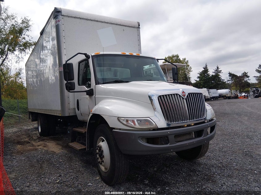 2022 International VIN 3HAEUMML2NL444797 — IAAI salvage auction photo