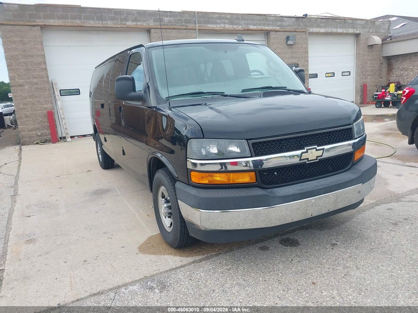 2017 Chevrolet Express 3500 VIN 1GAZGPFG2H1269437 — IAAI salvage auction photo