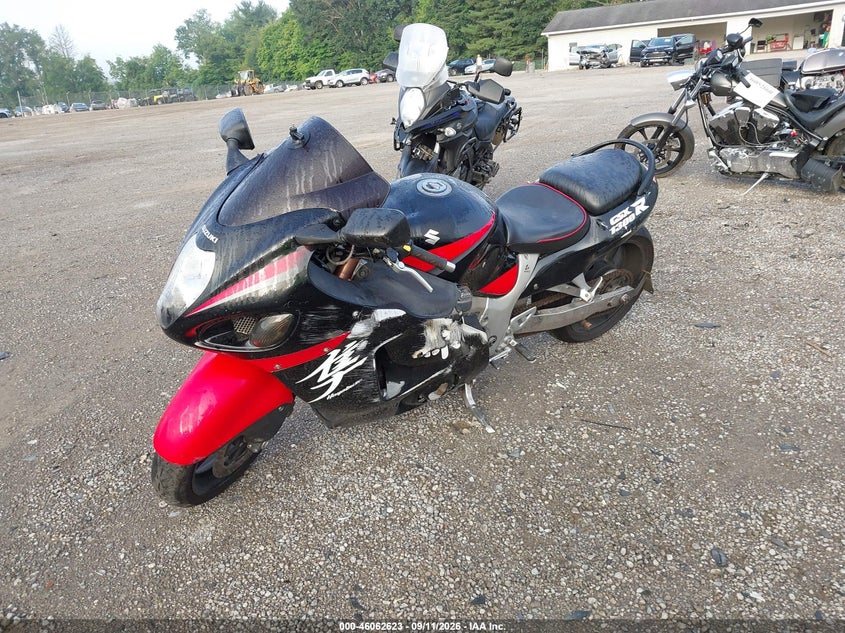 2005 Suzuki Gs VIN JS1GW71AX52111187 IAAI salvage auction — LEFT SIDE, Salvage (Ohio), sold $1,600 on 2026-10-02 (photo 2)