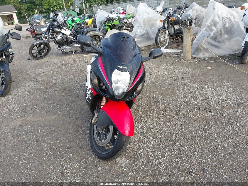2005 Suzuki Gs VIN JS1GW71AX52111187 IAAI salvage auction — LEFT SIDE, Salvage (Ohio), sold $1,600 on 2026-10-02 (photo 5)