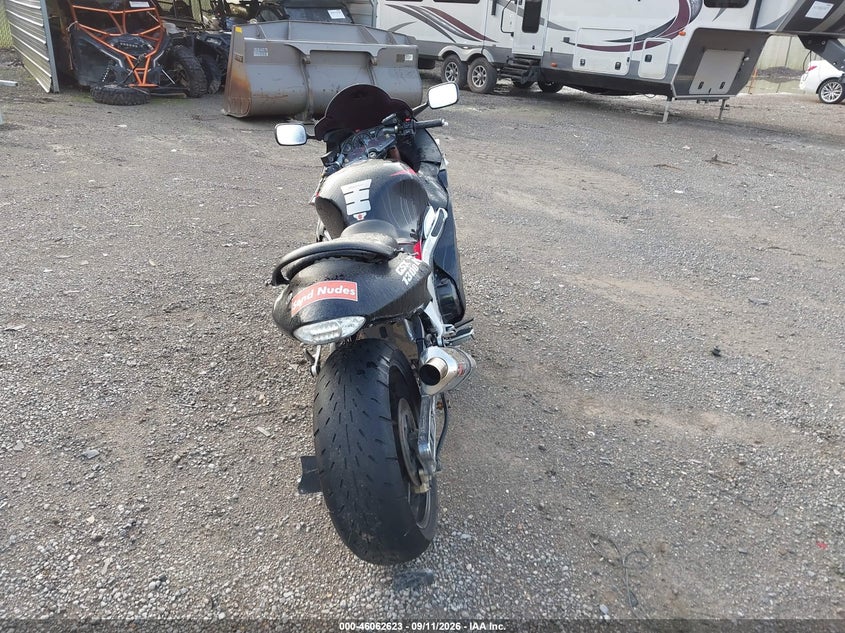 2005 Suzuki Gs VIN JS1GW71AX52111187 IAAI salvage auction — LEFT SIDE, Salvage (Ohio), sold $1,600 on 2026-10-02 (photo 6)