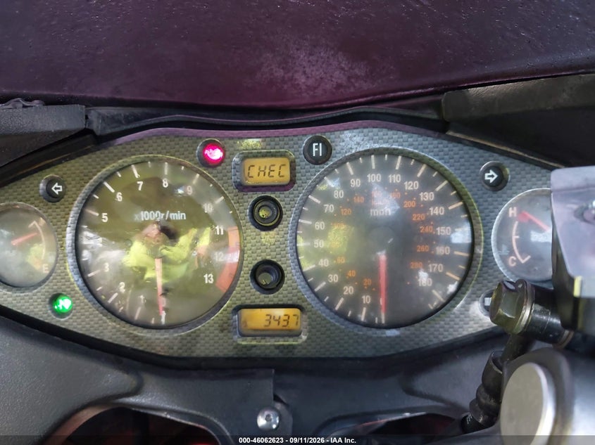 2005 Suzuki Gs VIN JS1GW71AX52111187 IAAI salvage auction — LEFT SIDE, Salvage (Ohio), sold $1,600 on 2026-10-02 (photo 7)